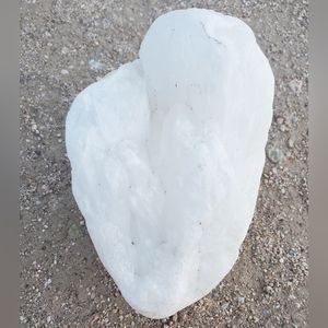 1 lb 14.6 oz Heart Shaped Snow White Quartz Rough Crystal Gemstone